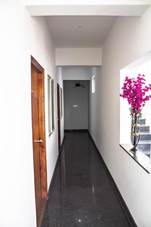 Hotel Royal Suites 班加罗尔 外观 照片