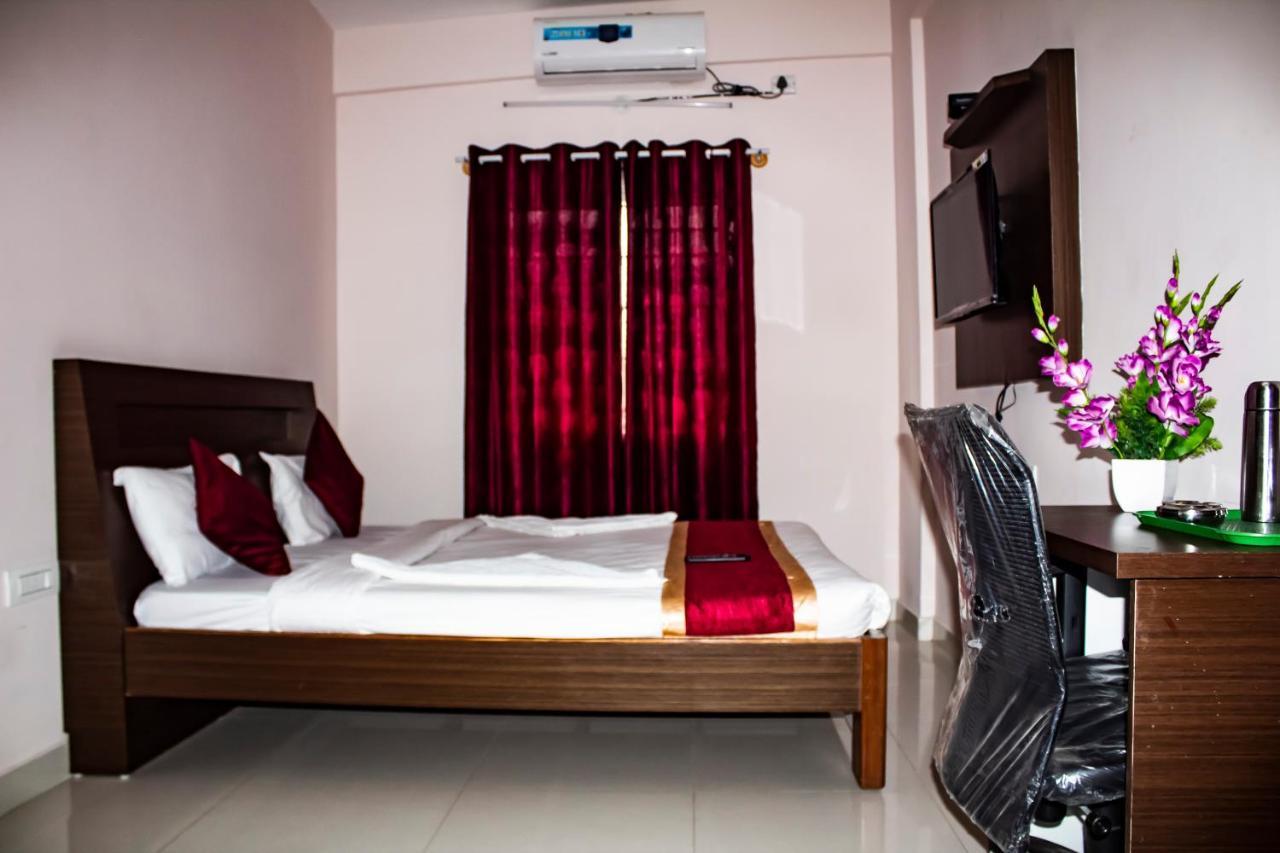 Hotel Royal Suites 班加罗尔 外观 照片